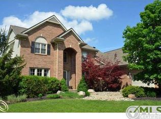 41158 Scarborough Ln, Novi, MI 48375