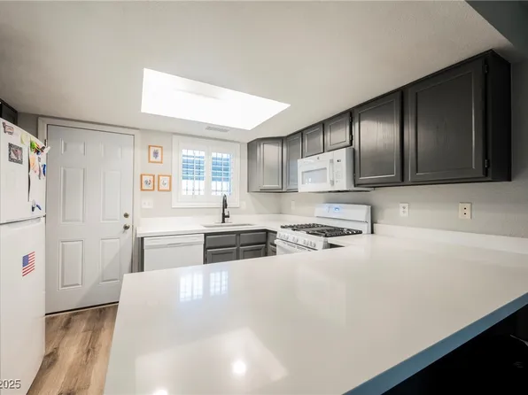 595 Sellers Pl, Henderson, NV 89011