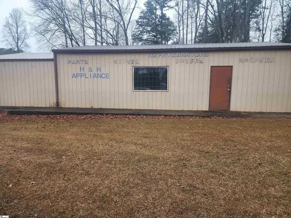 2025 Farrs Bridge Rd, Easley, SC 29640