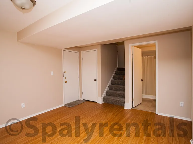 2136 Winewood Ave — Photo 18