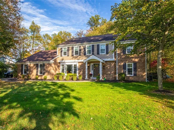 2412 Victoria Pkwy, Hudson, OH 44236