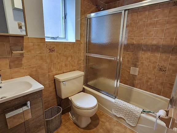 5th image of 67 Battery Ave #1F