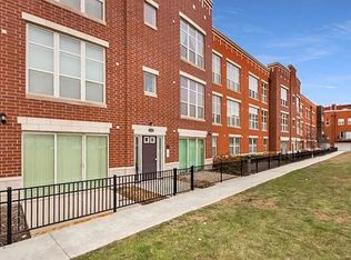 318 E 25th St #2E, Chicago, IL 60616