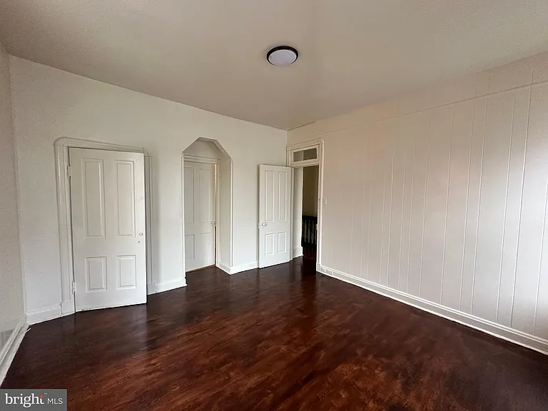 414 S Potomac St — Photo 39