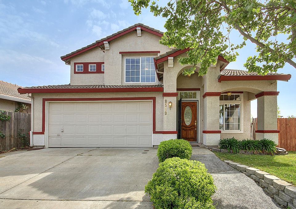 1st image of 8509 Heritage Hill Dr