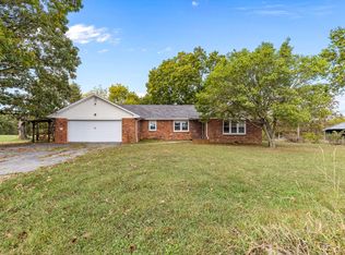 8903 General Baptist Rd, Mountain Grove, MO 65711