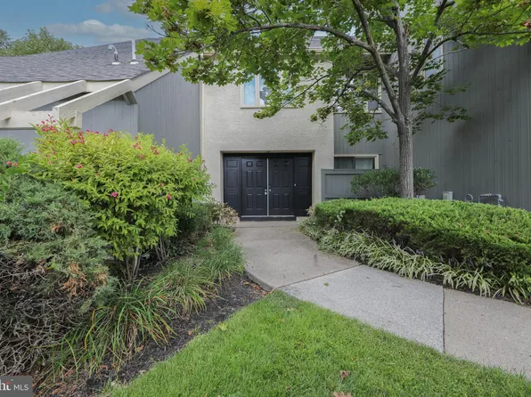 911 Chanticleer, Cherry Hill, NJ 08003