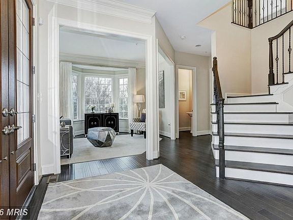 2nd image of 3605 Winterbourne Dr