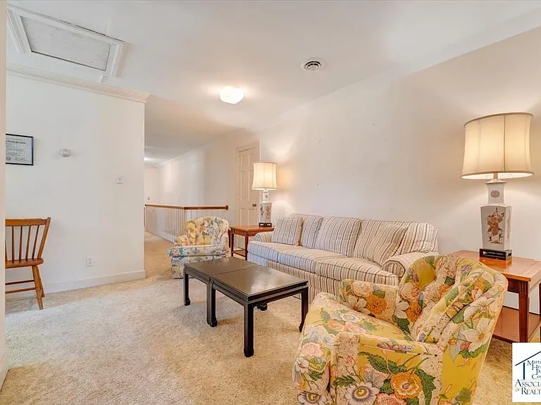 266 Plantation Rd — Photo 14