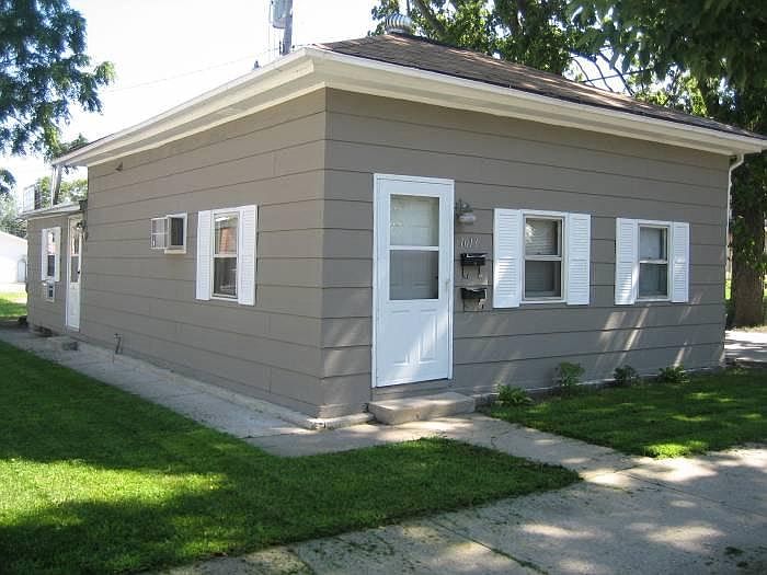 Curbside View