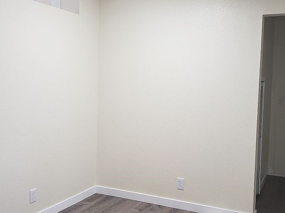 3rd image of 13711 105th Avenue Ct E #42