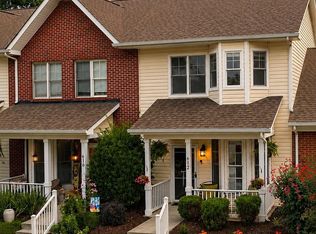 612 Stone Village Dr, Fort Mill, SC 29708