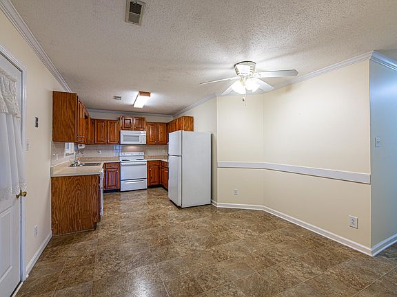 5th image of 2705 Druid Hill Dr