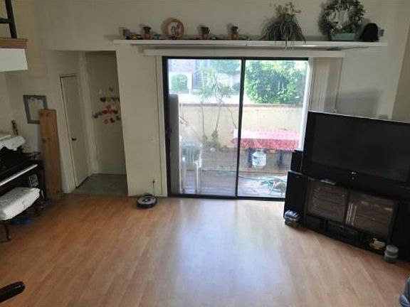 3rd image of 1722 Rogers Pl Unit 29J