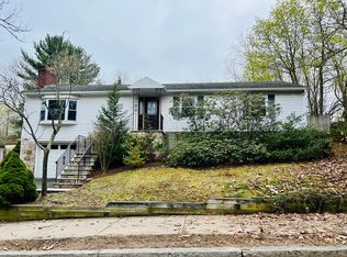 26 Vfw Pkwy, West Roxbury, MA 02132