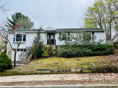 26 Vfw Pkwy, West Roxbury, MA, 02132