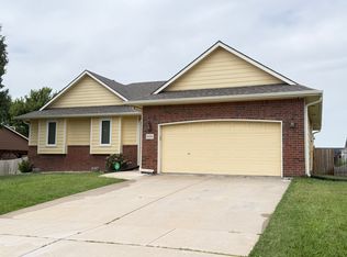 9406 E Stafford St, Wichita, KS 67207