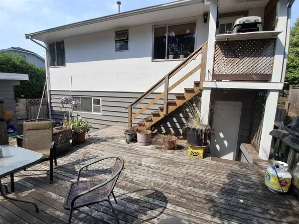 11352 82a Ave, Delta, BC V4C 2E2