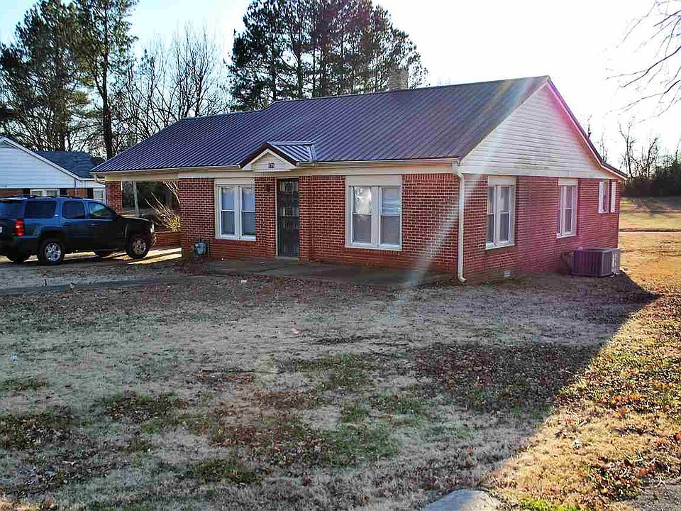 2nd image of 678 Main St