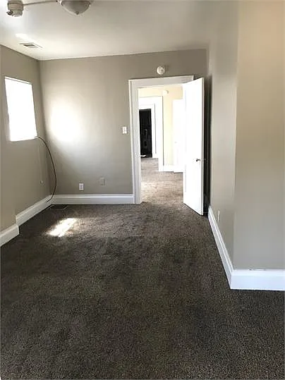 1017 20th st - 4 — Photo 2