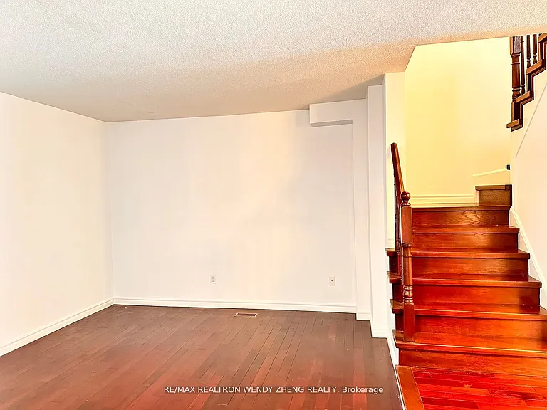 400 Huntsmill Blvd — Photo 6
