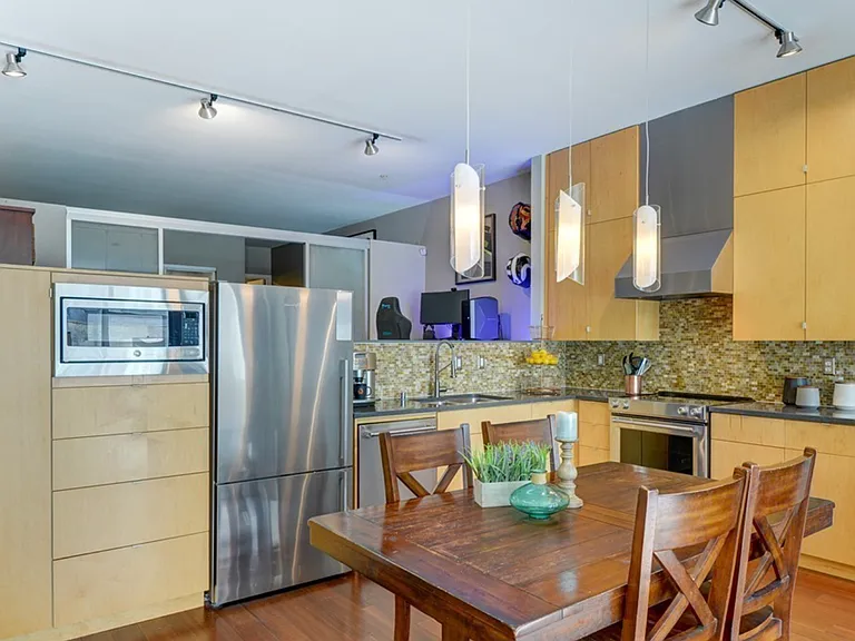 2015 Terry Ave #417 — Photo 11