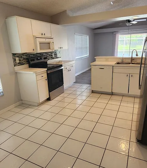 8043 Bracken Ln — Photo 13