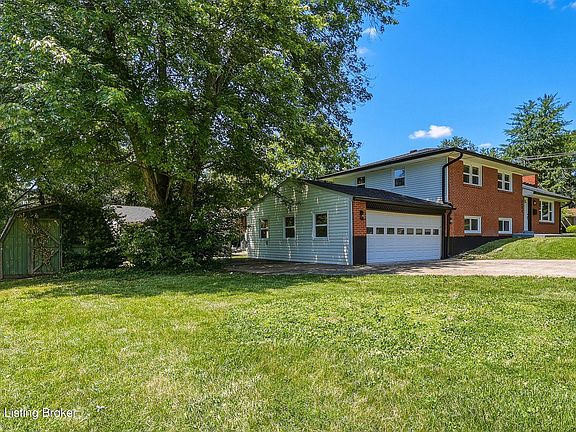 3rd image of 3600 Montclair Ave