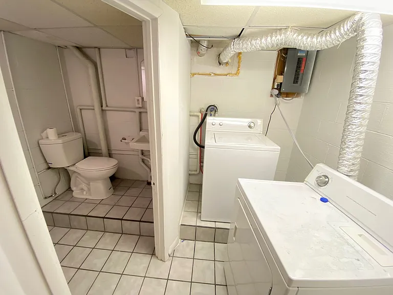 W 10th Ave 39-41 BSS — Photo 11