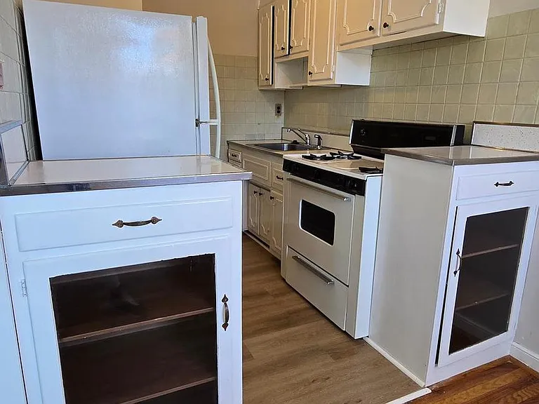 165 E Fariston Dr #1 — Photo 12