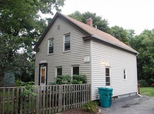 18 Pleasant St, Upton, MA 01568