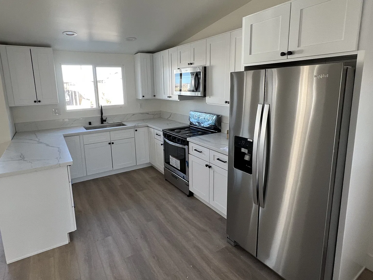 3 bed, 1440 sqft, $2,200 — Photo 2