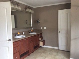 160 Edmonia Dr, Church Pt, LA 70525