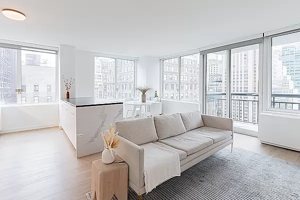 Rented by Vanbarton Services LLC | media 25