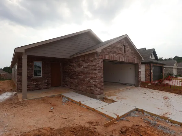 730 Falling Cave Dr, Willis, TX 77378