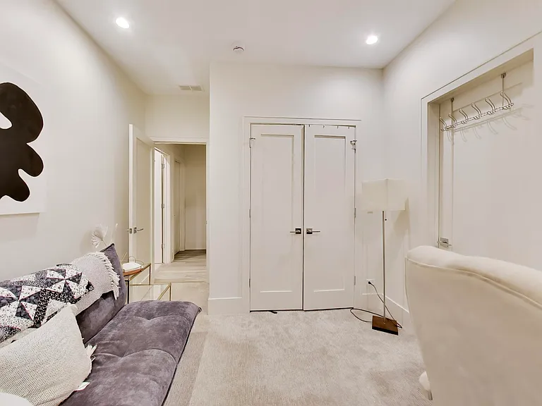 1340 W Walton St #1W — Photo 14