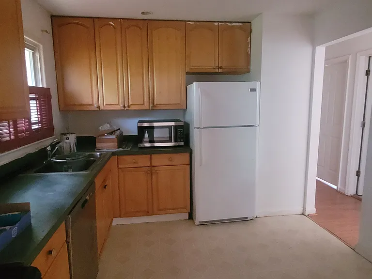 4419 Kentmore Dr — Photo 58
