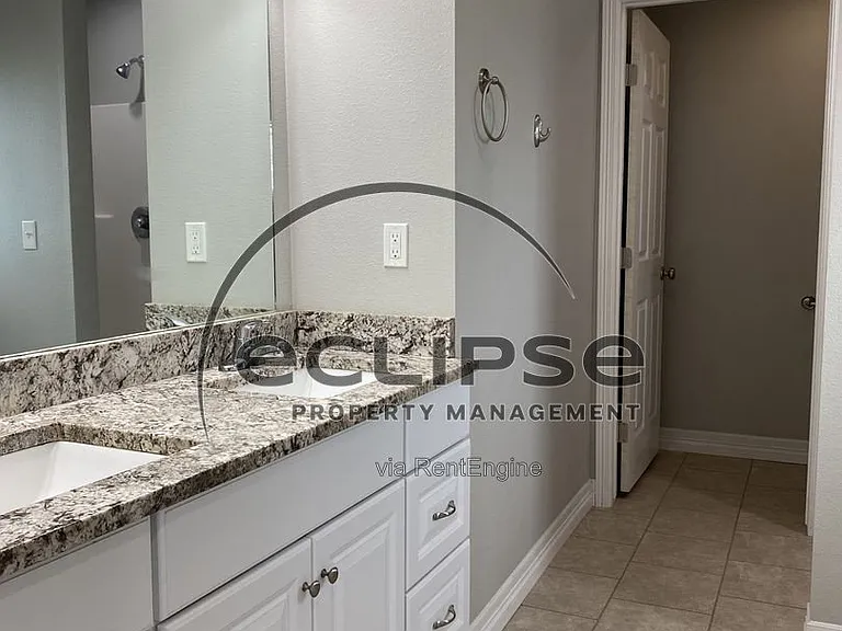5203 County Road 9 S — Photo 35