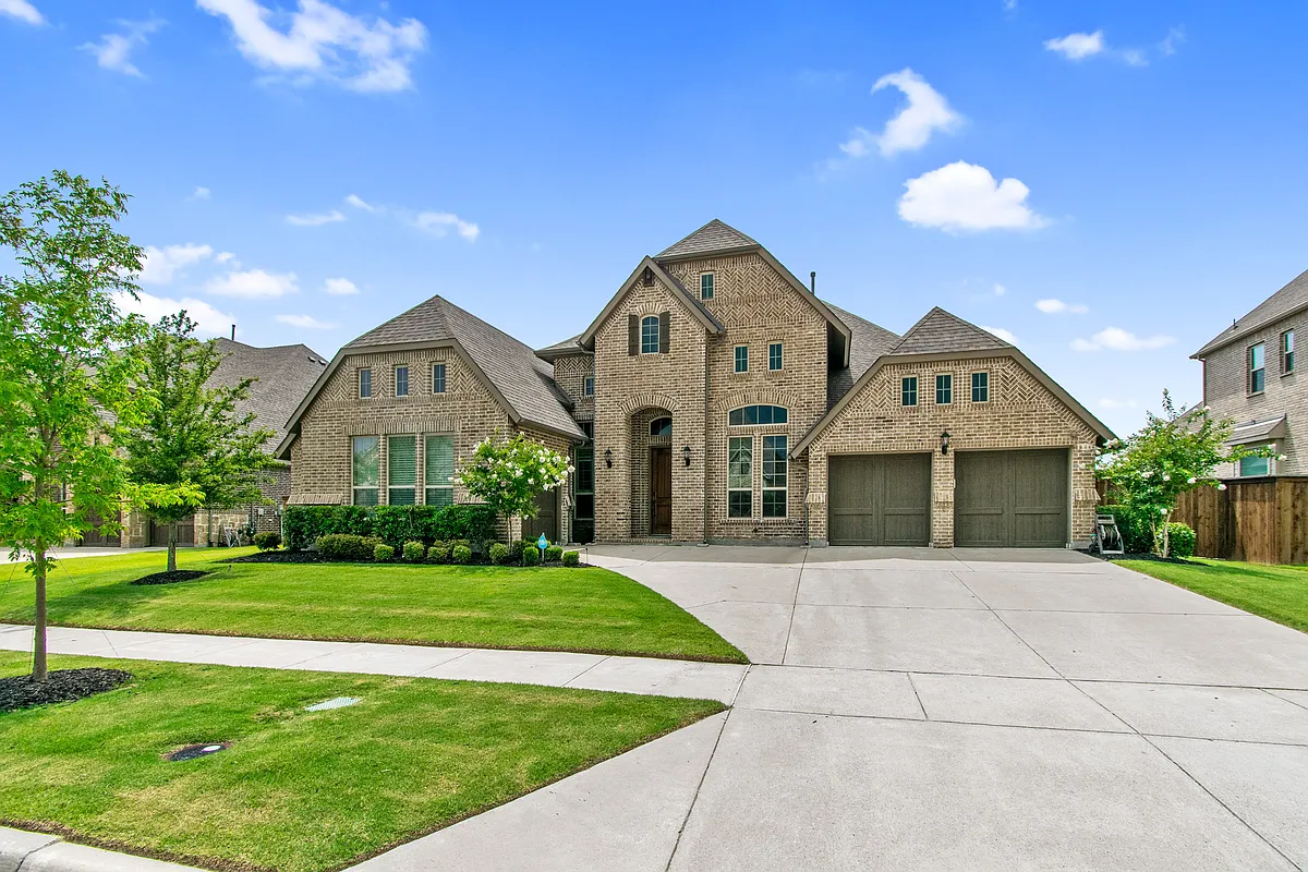 Building Photo - 12883 Possum Kingdom Dr