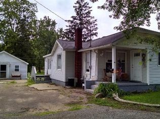 430 W Mount Morris St, Mount Morris, MI 48458