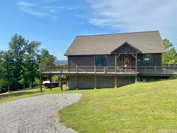 105 Arvid Maeland Blvd, Mountain View, AR 72560