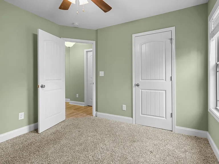 128 Sycamore Hill Dr — Photo 8