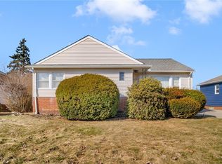 20673 Centuryway Rd, Maple Heights, OH 44137