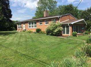 1045 Hill Pl, Carlisle, PA 17013