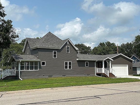 2nd image of 338 2nd St