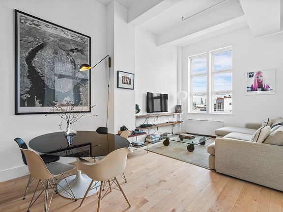 3rd image of 55 Berry St APT 5D