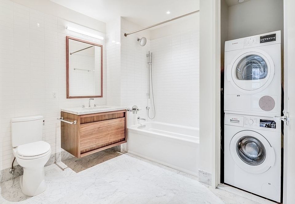 1st image of 550 Vanderbilt Ave APT 305