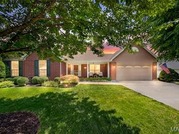 7462 Little Oaks Dr, O'Fallon, MO 63368