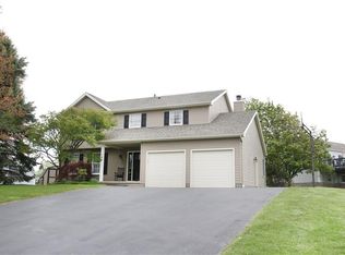 140 Battle Green Dr, Rochester, NY 14624