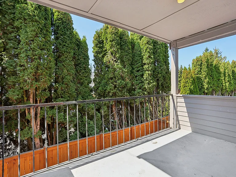 Olympic West Apartments — Photo 31